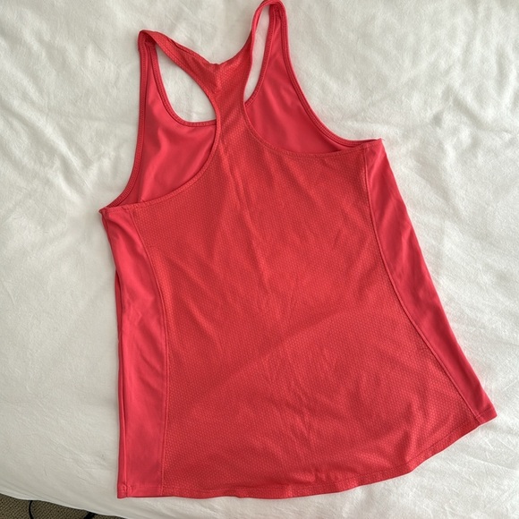 LAYER 8 Women’s Mesh Back Racerback Tank | Size - Picture 4 of 4